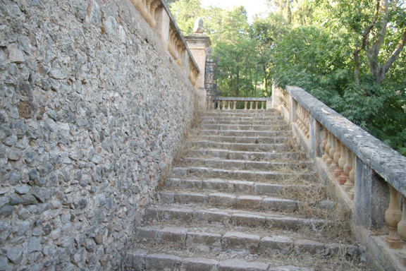 038. Escalera de bajada al Jardín de Cítricos