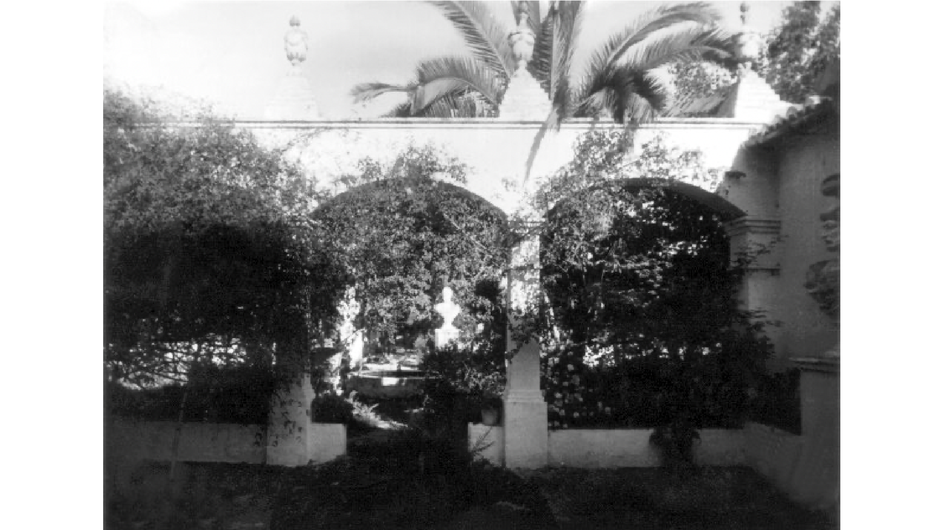 Fig. 19. Perspectiva del patio y de los jardines de la casa de Antonio Villa, 1945. Archivo Temboury. Diputación Provincial de Málaga